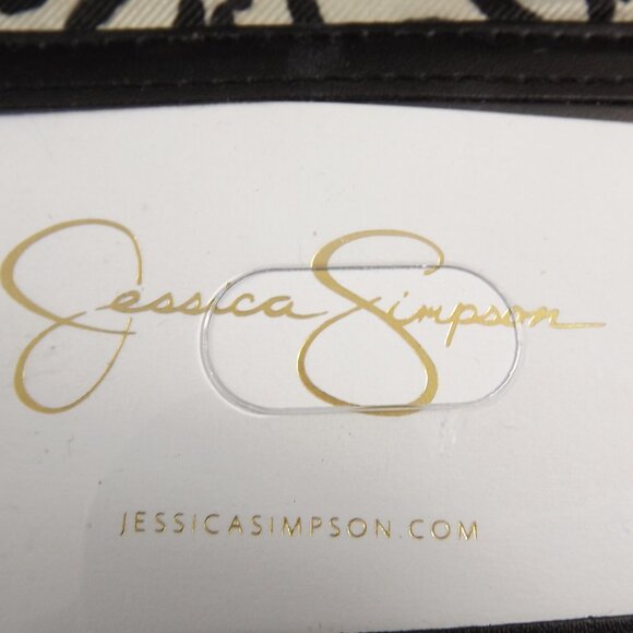 Jessica Simpson Cream Clutch Bag - Picture 6 of 7